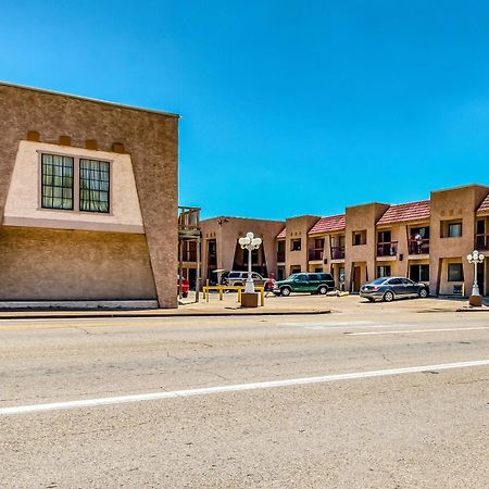 Oyo Hotel Groesbeck エクステリア 写真