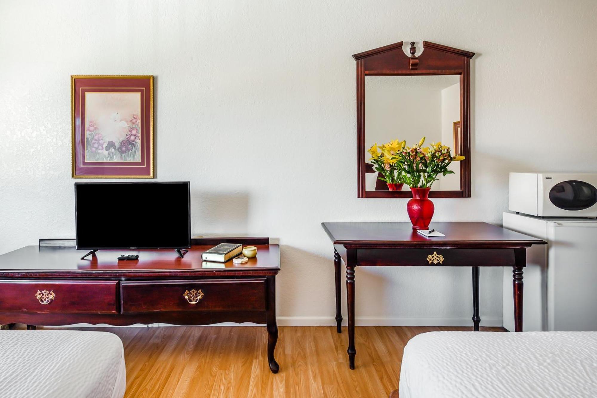 Oyo Hotel Groesbeck エクステリア 写真