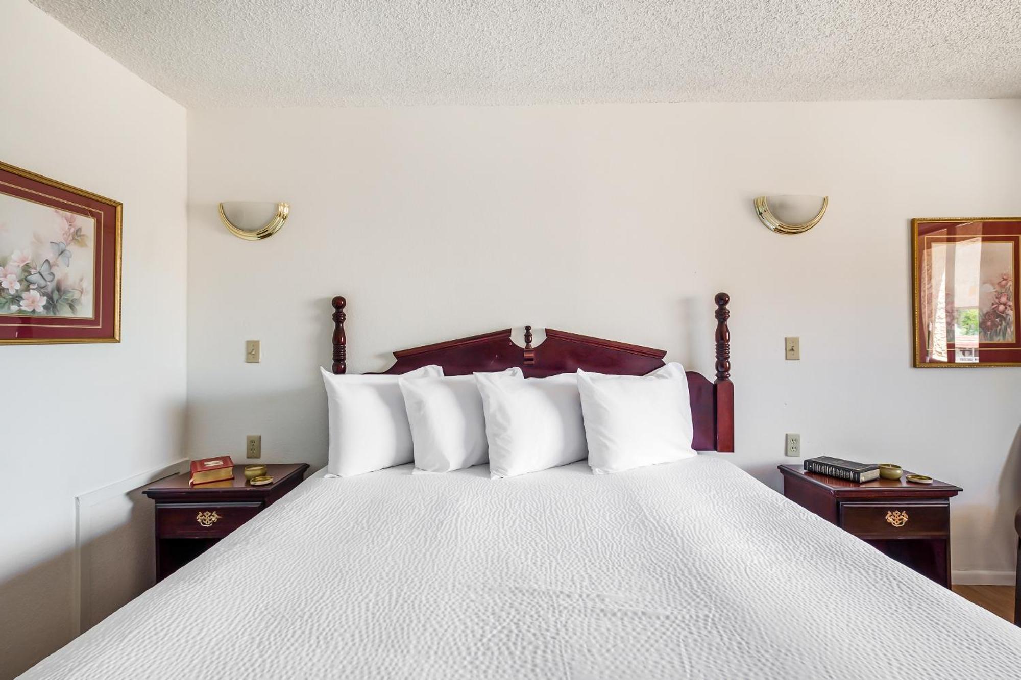Oyo Hotel Groesbeck エクステリア 写真
