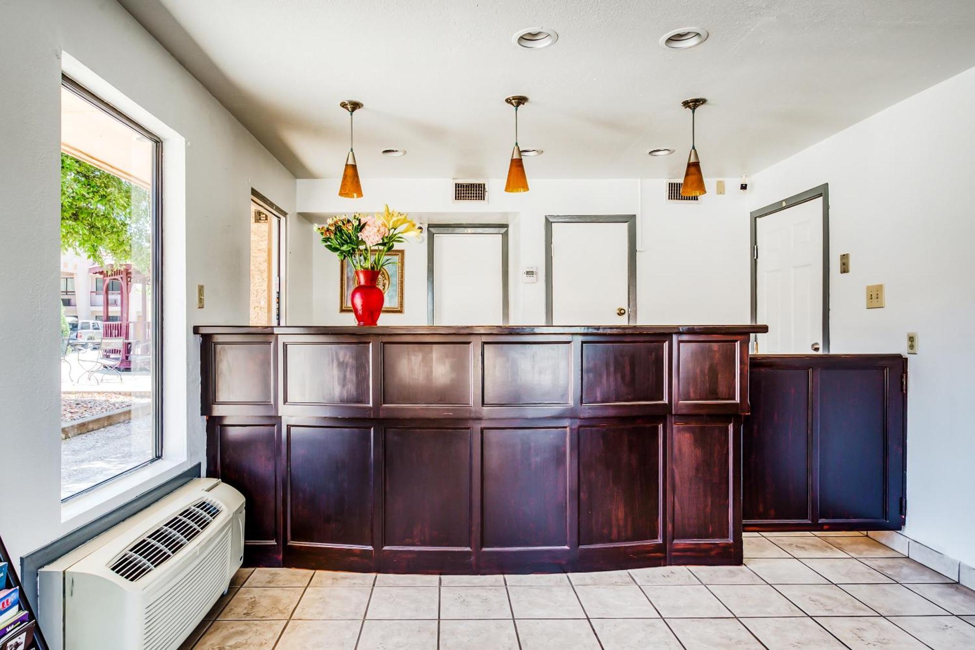 Oyo Hotel Groesbeck エクステリア 写真
