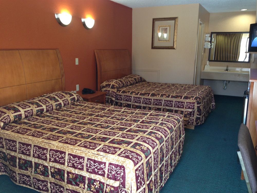 Oyo Hotel Groesbeck エクステリア 写真
