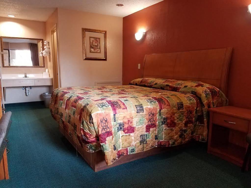 Oyo Hotel Groesbeck エクステリア 写真